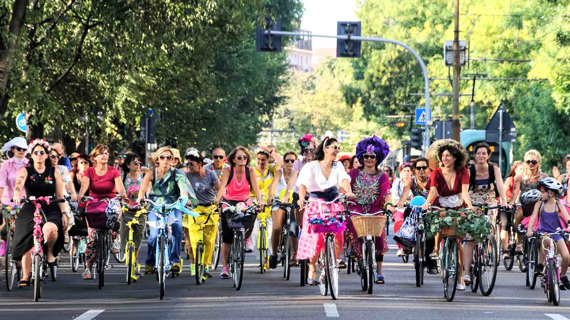 Milano Fancy Women Bike Ride 2018 _ photo credit Gegi